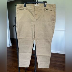 Old Navy Pixie Khaki Pants